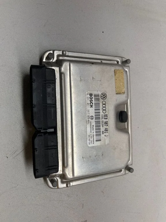 Dzinēja vadības bloks – Audi A6 Allroad C5 (1999-2005)