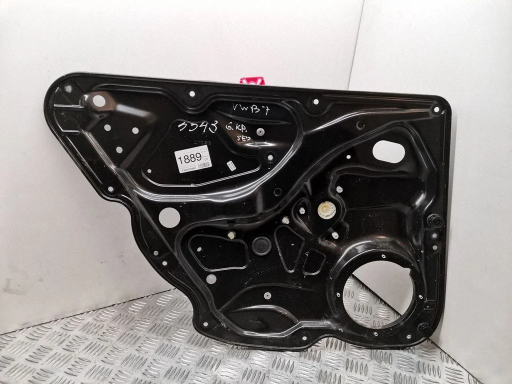 Rear window lifting mechanism without motor 929912102