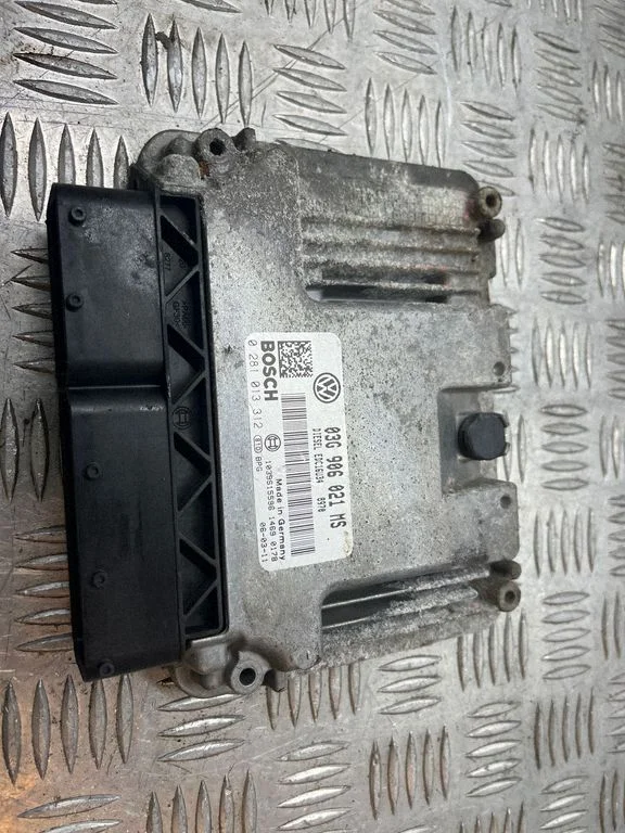 Engine control unit/module – Volkswagen Passat B6 (2005-2010)