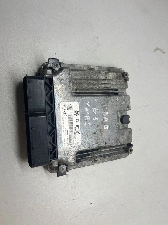 Dzinēja vadības bloks – Volkswagen Passat B6 (2005-2010)