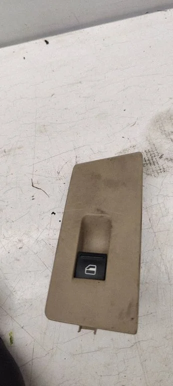 Elektriaknate lüliti 3AA868750