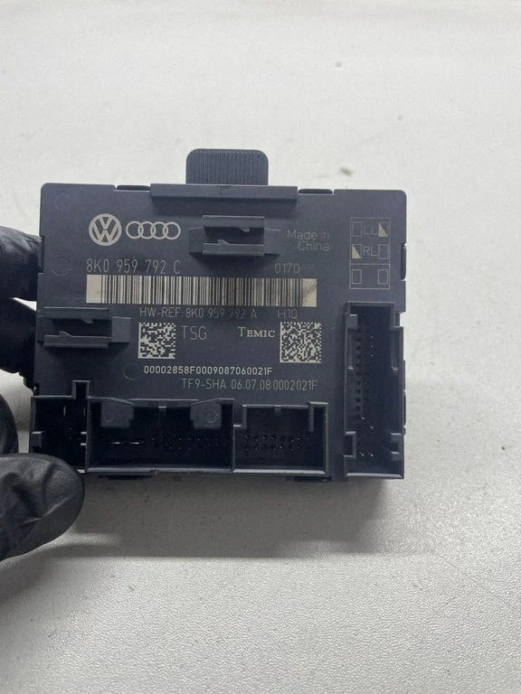 Durvju elektronikas vadības bloks – Audi A4 Allroad B8 (2008-2016)