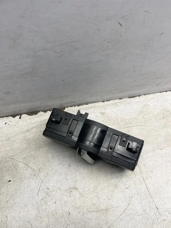 Light switch – BMW 5 Series F10 F11 (2009-2016)