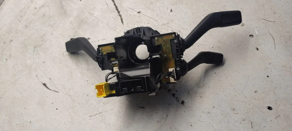 Wiper turn signal indicator stalk/switch 3C0953549K