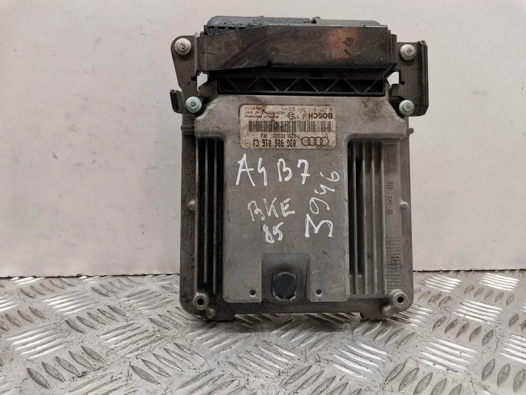 Engine control unit/module 03G906016