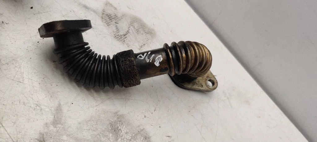 EGR valve line/pipe/hose 028131521AD