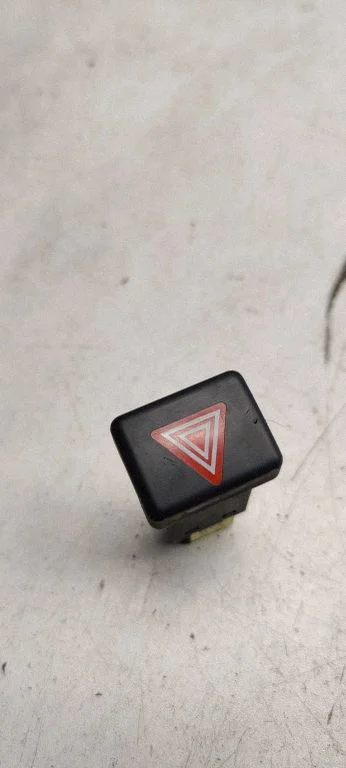 Hazard light switch 8h0941509