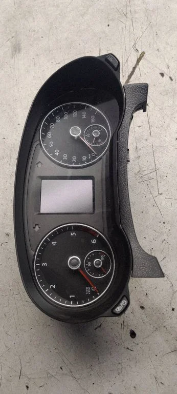 Speedometer (instrument cluster) 7N5920970L