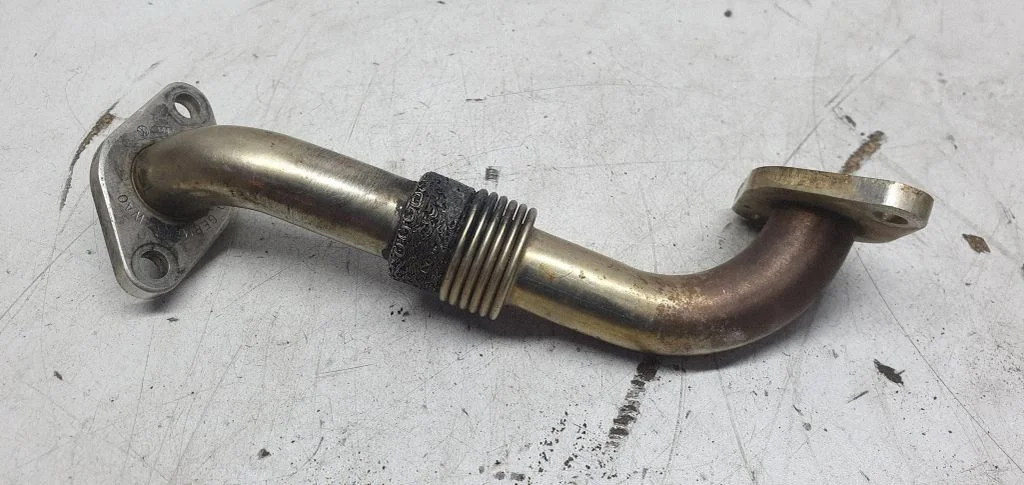 EGR valve line/pipe/hose 038131521AD