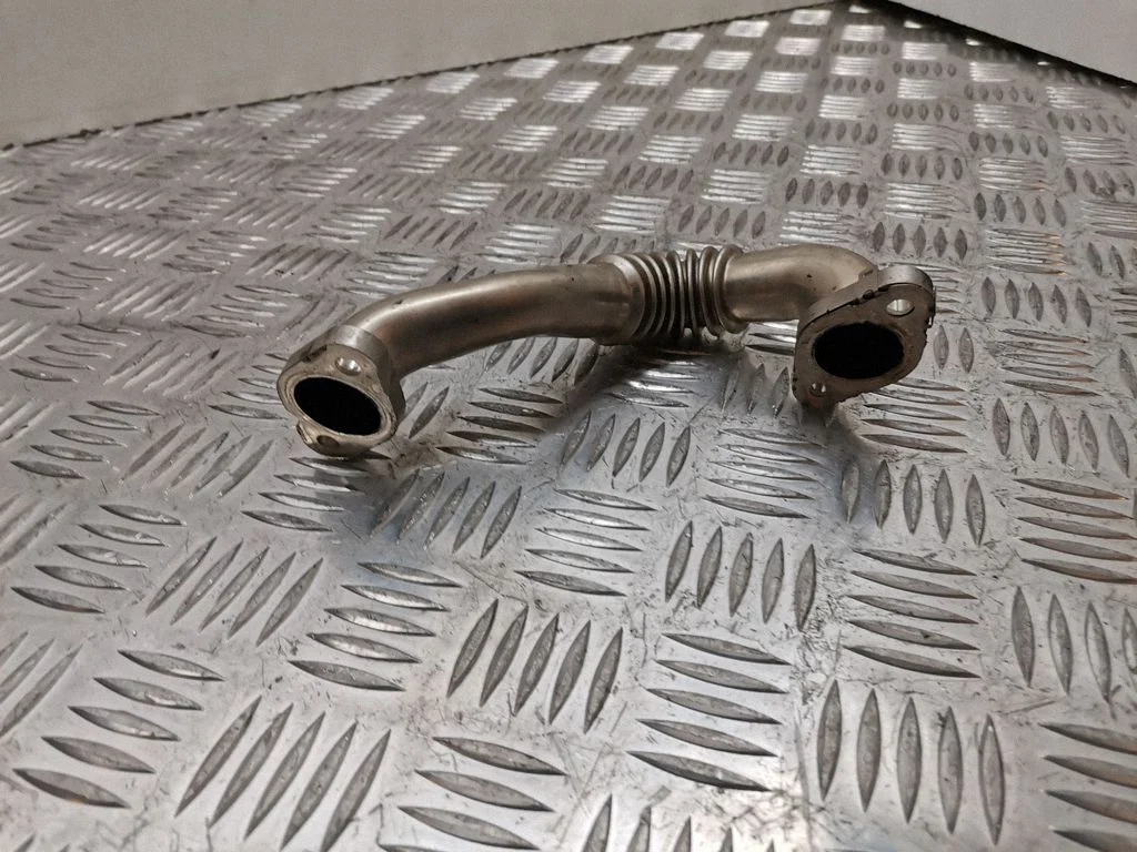 EGR valve line/pipe/hose 03P131521A