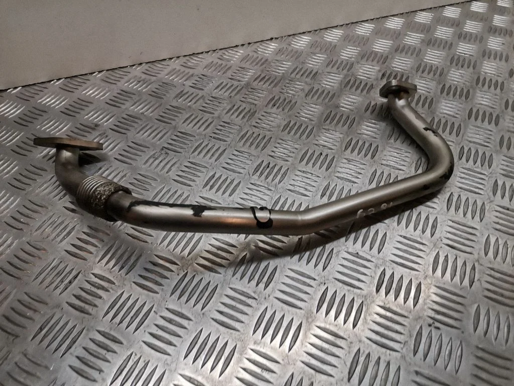 EGR valve line/pipe/hose 03G131521D
