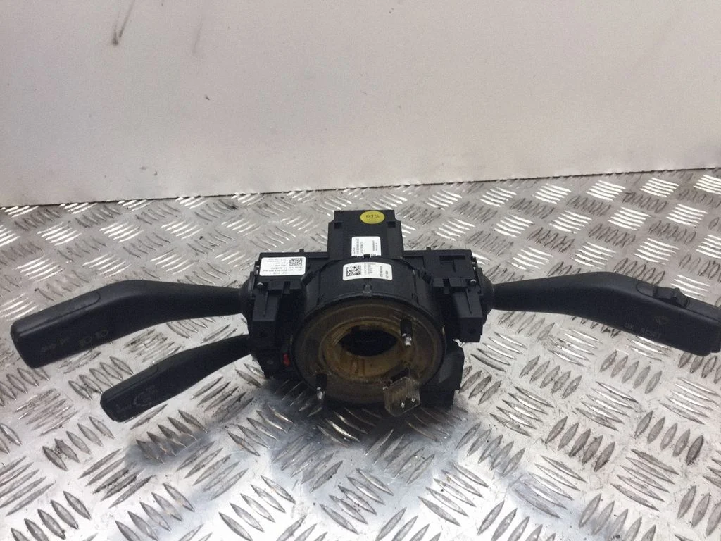 Wiper turn signal indicator stalk/switch 3C0953549L