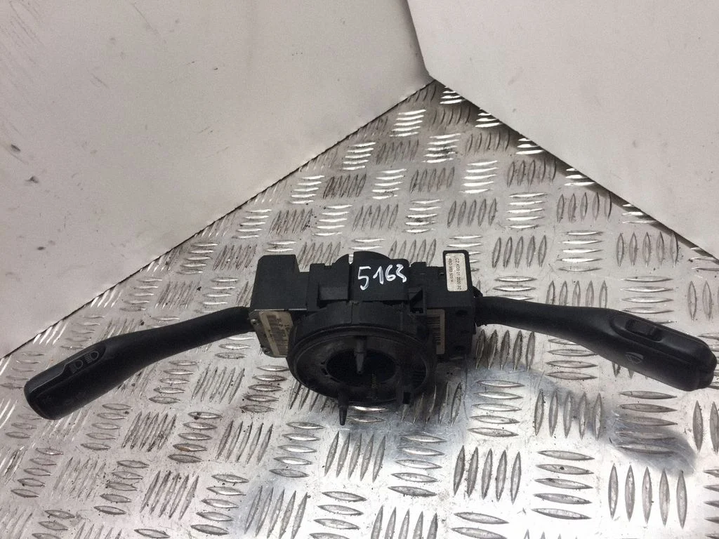 Sviru komplekts 4B0953503H