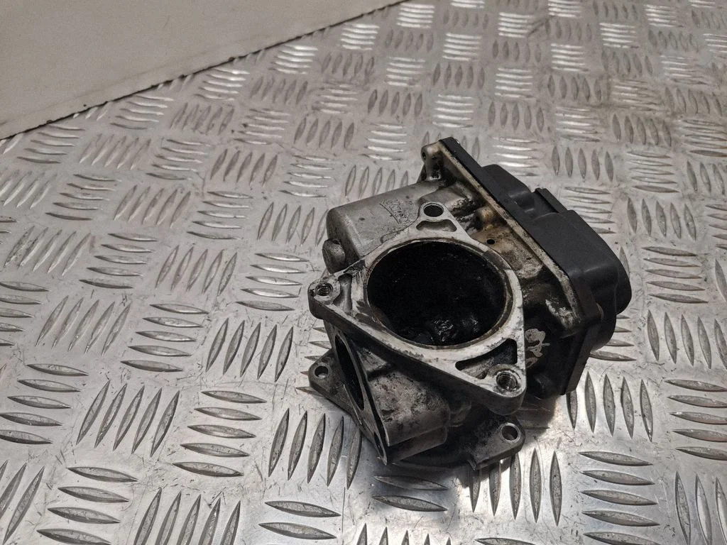 Throttle valve 03L131501G
