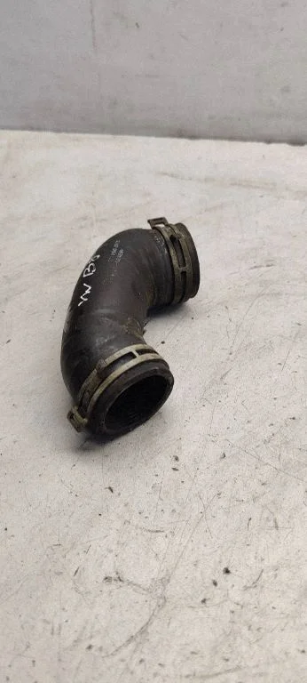 EGR-klapi toru (-d)/ voolik (-ud) 04L131521