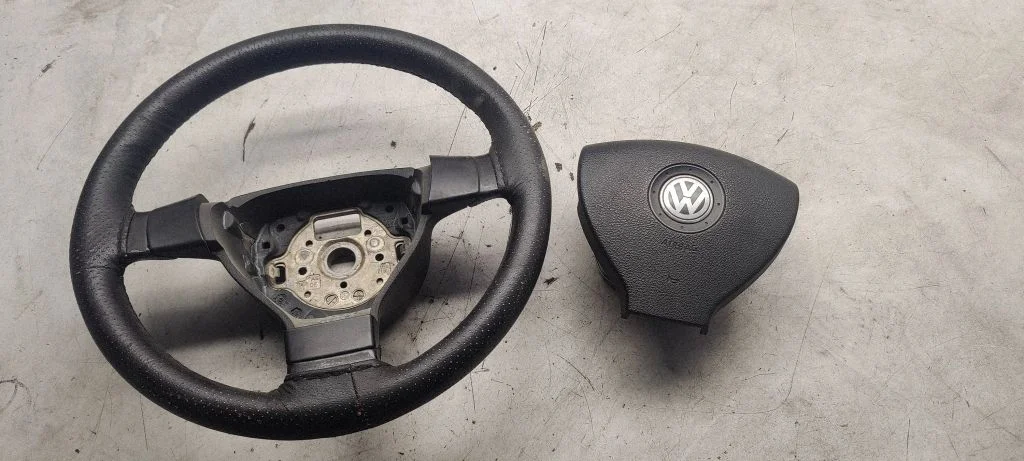 Steering wheel – Volkswagen Passat CC (2008-2016)