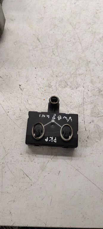 Door control unit/module – Volkswagen Passat CC (2008-2016)