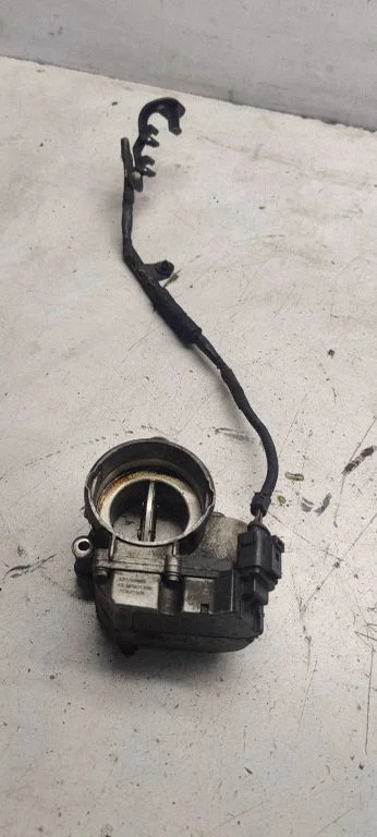 Throttle valve 036128063c