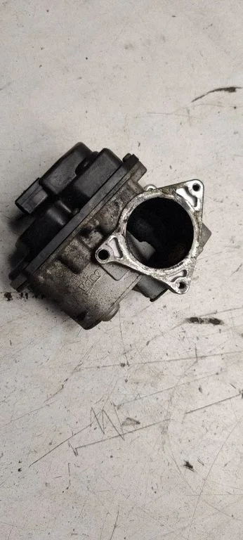 Throttle valve 03g131501