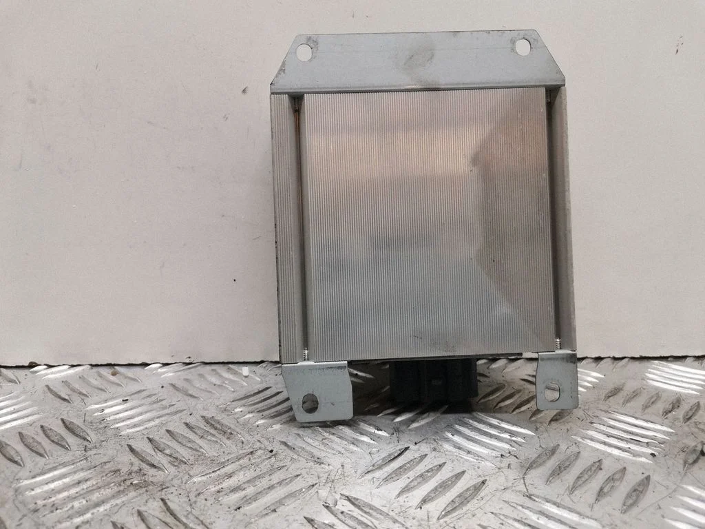 Sound amplifier 8E5035223