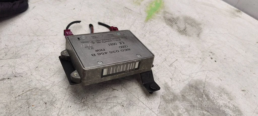 Aerial antenna amplifier 8E0035456B