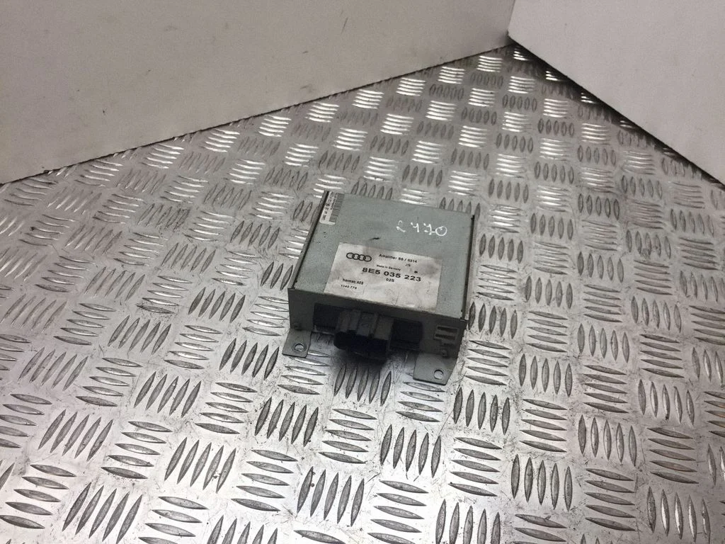 Sound amplifier – Audi A4 S4 B6 8E 8H (2001-2005)