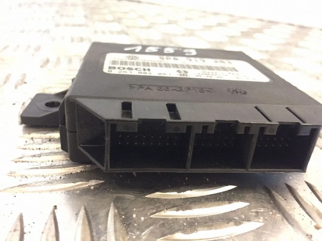 Parkošanās (PDC) sensoru vadības bloks 5P0919283
