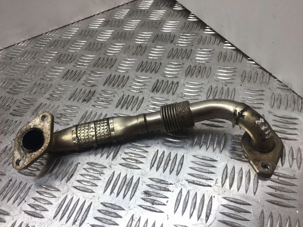 EGR valve line/pipe/hose 036131521F