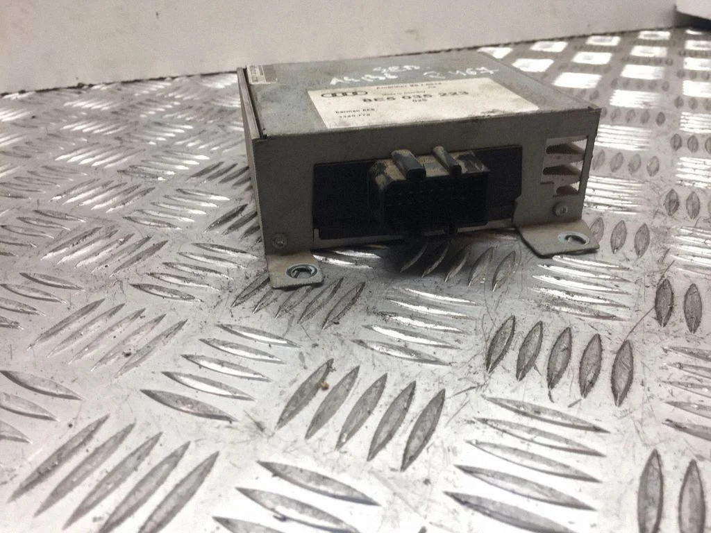 Sound amplifier – Audi A4 S4 B6 8E 8H (2001-2005)