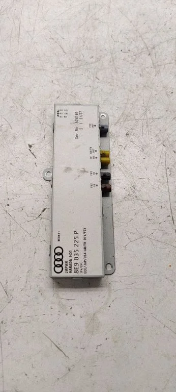 Antenni võimendi 8E9035225P