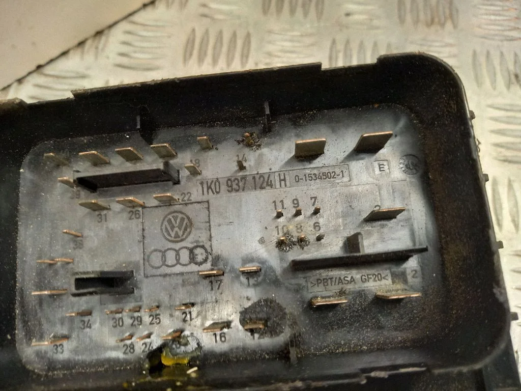 Fuse module 1K0937124H