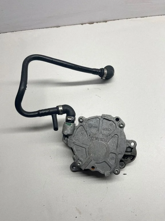 Vacuum pump – Audi A4 Allroad B8 (2008-2016)