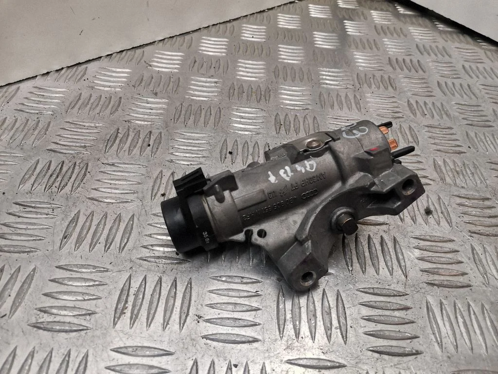 Aizdedzes slēdzene – Audi A4 S4 B7 8E 8H (2005-2008)