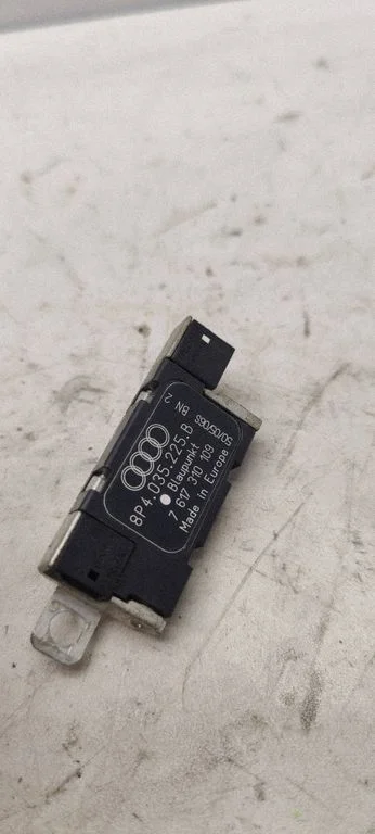 Aerial antenna amplifier 8P4035225B