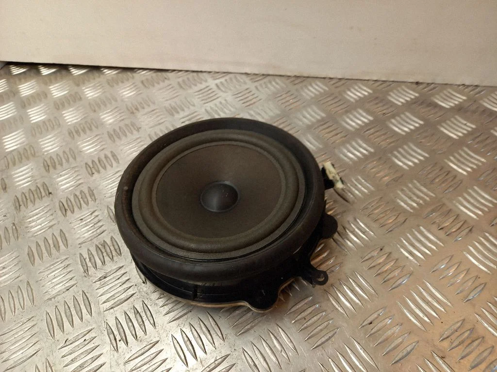 Front door speaker 8E0035411
