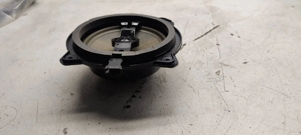 Front door speaker 8h0035411