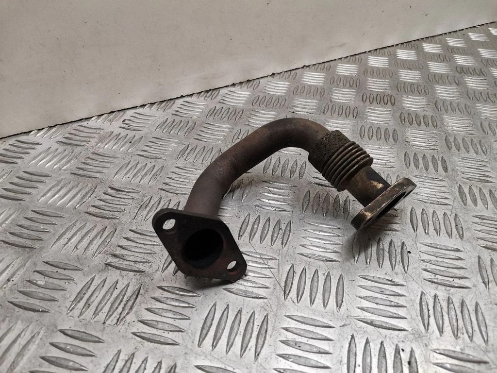 EGR caurule (-es)/ šļūtene (-es) 03G131521R