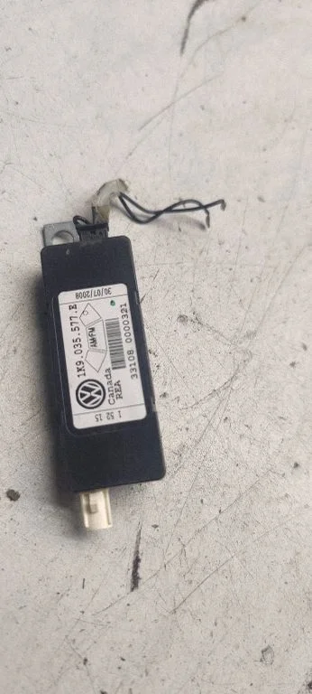 Aerial antenna amplifier 1K9035577E