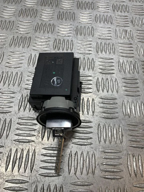 Süütelukk 3C0905843