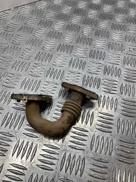 EGR valve line/pipe/hose 03G131521AM