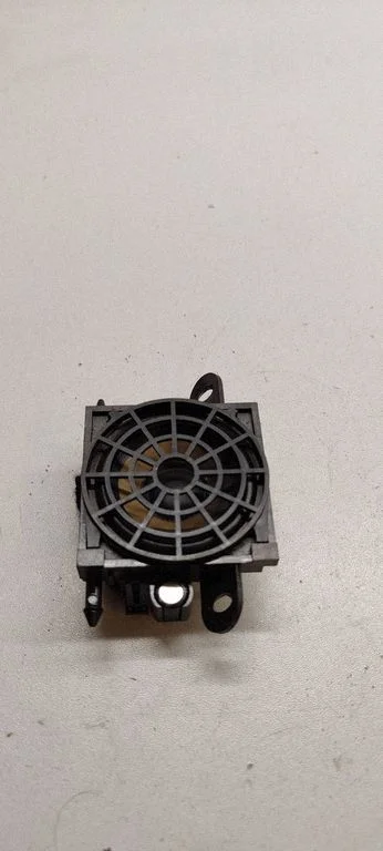 Front door speaker – Audi A4 S4 B7 8E 8H (2005-2008)