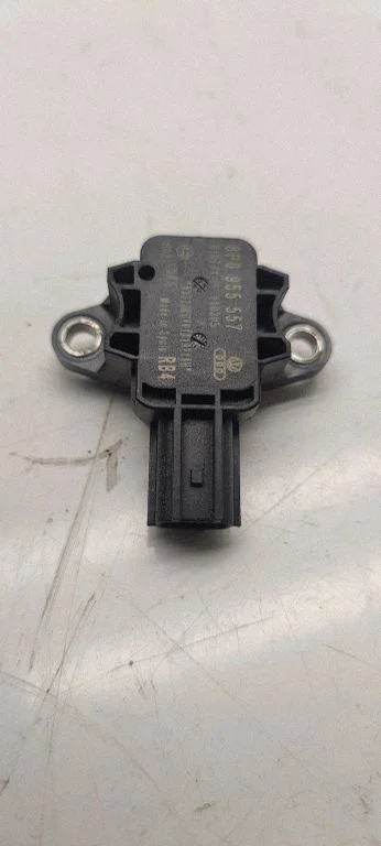Airbag deployment crash/impact sensor 8p0955557