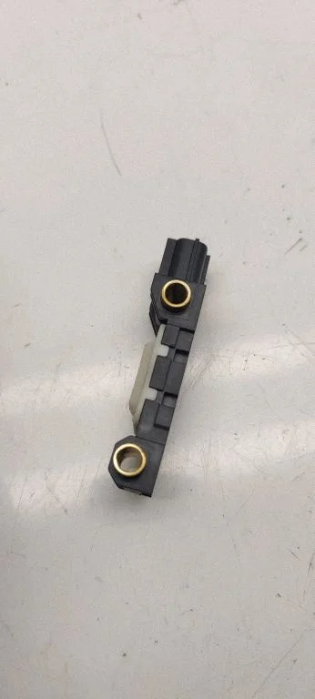 Airbag deployment crash/impact sensor 8e0959643B