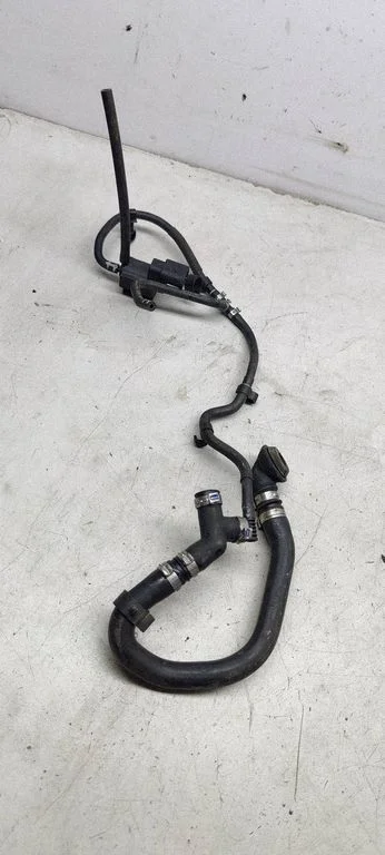 Vacuum line/pipe/hose 8k0611939D