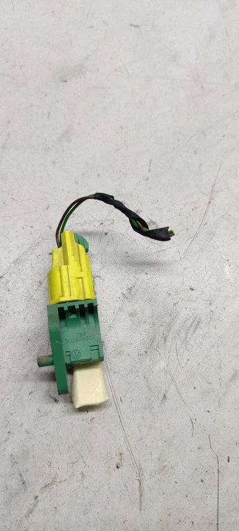 Drošības spilvenu trieciena sensors 3c0909606
