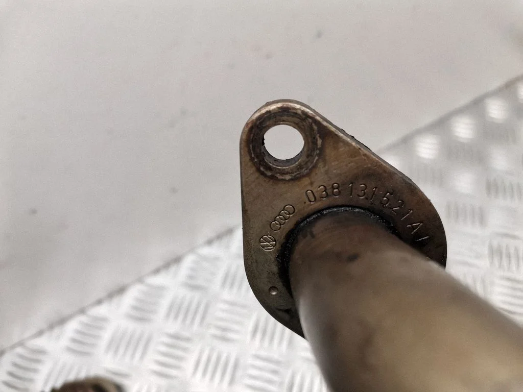 EGR valve line/pipe/hose 038131521AJ