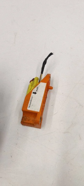 Drošības spilvenu trieciena sensors 1T0909606