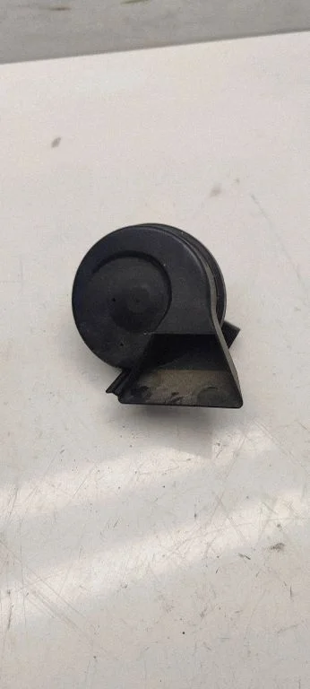 Horn signal 8e0951221c