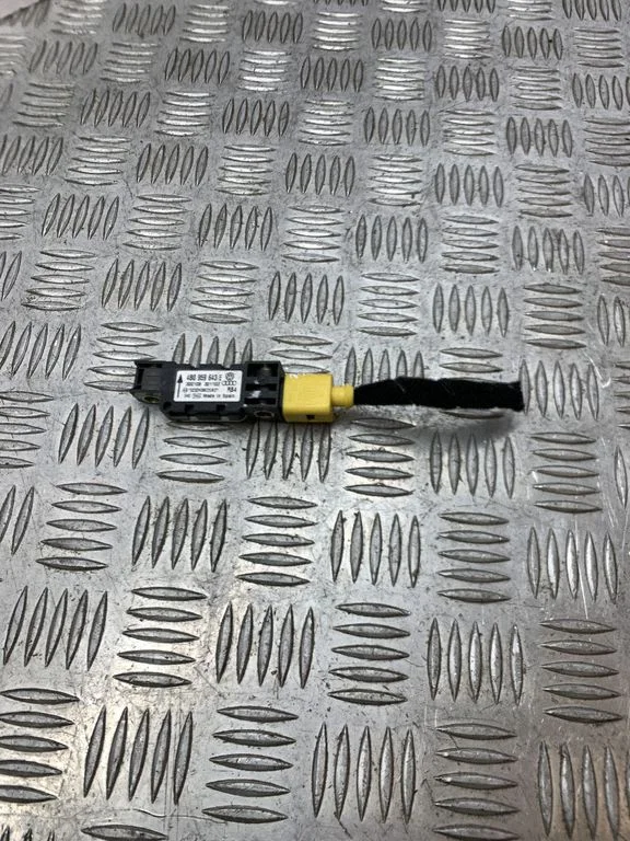 Airbag deployment crash/impact sensor 4B0959643E