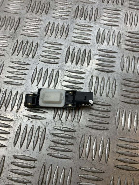 Airbag deployment crash/impact sensor 4B0959643E